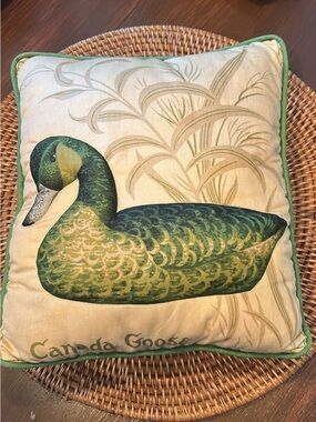 Canada Goose Green and Cream Duck Motif Accent Pillow 10 in by 11 in